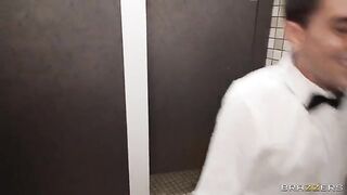 The waiter got a big round ass instead of the drink order