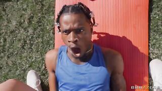 A yoga master has sex with a girl right on the street