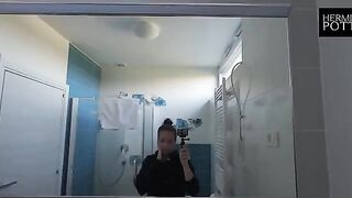 A cute teen girl got fucked on a couch in a new country
