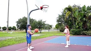 A good sex is also a good sport, especially with impressive assets