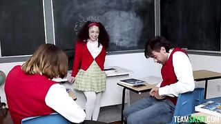 In this college there are only whores ready for minet