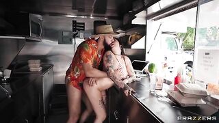 What burgers, I'm fucking! (Public hairy action)