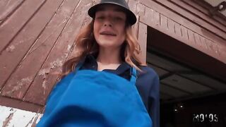 Who hasn't tried sex behind the garage? The girls provoke on the street