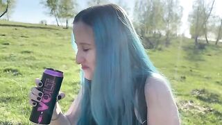 A cute girl met a classmate and fucked outdoors, inspired by the forest's thrill
