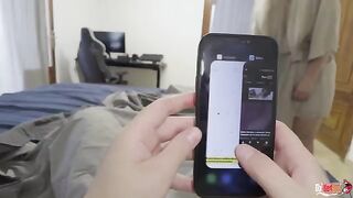 The guy was distracted and then fucked by stepmom