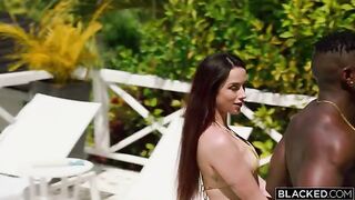 Great combination of guys with an awesome brunette! - Minet of a passionate brunette
