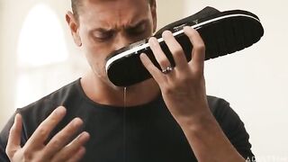 The girl knows how to make a stunning blowjob and look soulfully beautiful