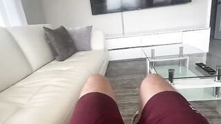 A girl with a big ass gets fucked at home