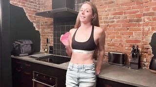 A beautiful woman got a well-deserved reward for her stunning looks in the form of passionate sex right there in the kitchen
