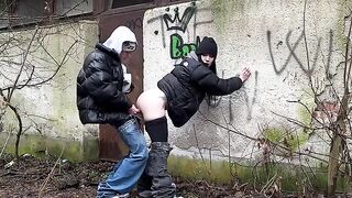 A passionate teenage girl was caught in public action