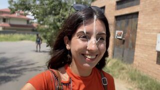 A sexy girl made a blowjob right on the city streets, no shame