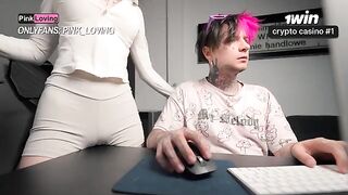 A girl rubs her pussy on the table and comes from it