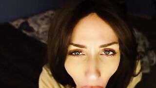 When people look up, it’s great to see a sexy mom’s big tits