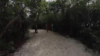 A girl with a great ass was picked up on the beach