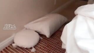 The best friend shared his bed with a sister, a real surprise awaits