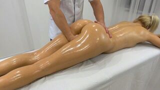 I brought my masseuse to the peak of pleasure, and he couldn’t resist
