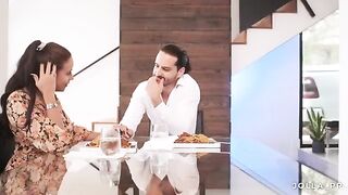 A therapy session turns into a sensual dinner with Jolla PR