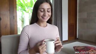 Hot brunette from SEX-DATER invited for tea and sex